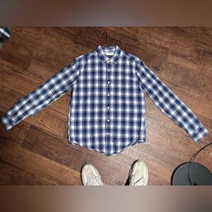 American Eagle Outfitters Blue and White Casual Button Down Shirt